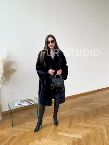 Норковая шуба синего цвета - фото 6