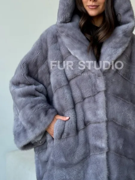 Голубая норковая шуба с капюшоном oversize - фото 1