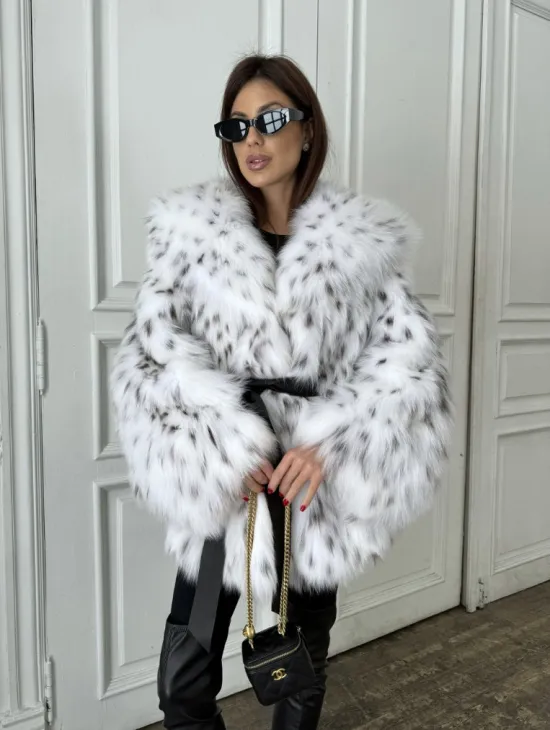 Шуба - белая лиса с вшитыми пятнами из рыси PREMIUM качество - фото 5