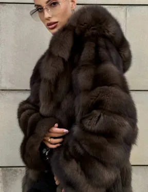Удлиненная шуба из меха куницы с капюшоном - фото 2