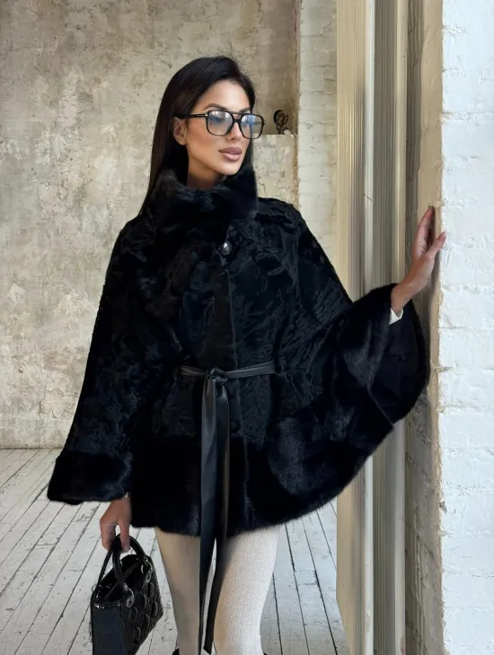 Женское меховое манто из меха каракульчи с отделкой из норки - фото 5