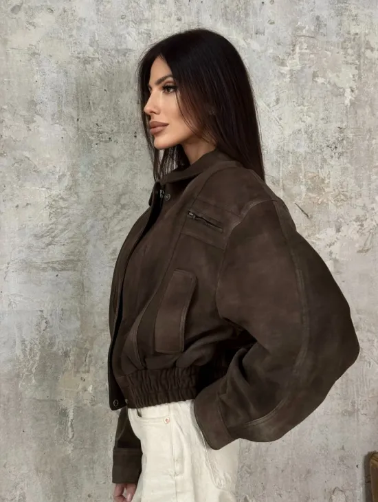 Современный кроп - бомбер из натуральной замши - фото 3