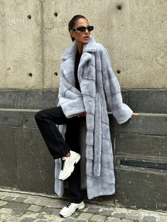 Длинная шуба из голубой скандинавской норки - фото 10