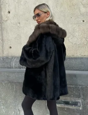 Черный норковый полушубок с капюшоном куница - фото 7