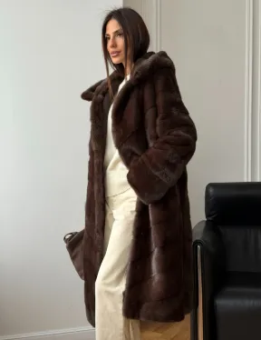 Коричневая норковая шуба с капюшоном - фото 9