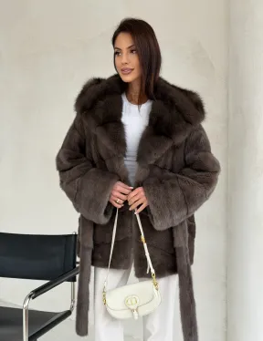 Меховой норковый полушубок с капюшоном куница - фото 11