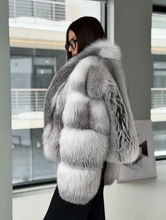 Шуба из меха арктической лисы - белая - фото 8