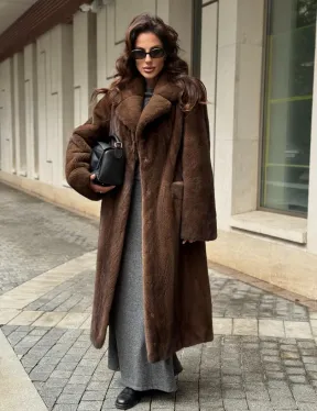 Шуба из меха норки в натуральном цвете под соболь - фото 7