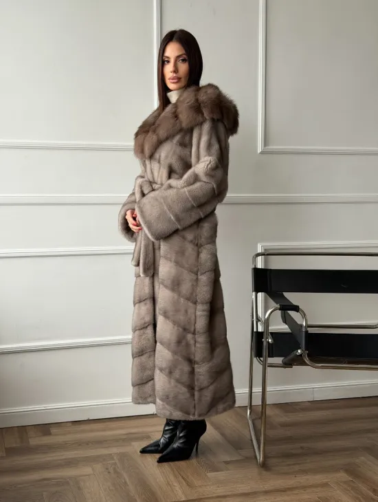 Шуба норковая с капюшоном куница - цвет светло-серый - фото 12