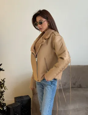 Дубленка - куртка со шнуровкой на спине - фото 5